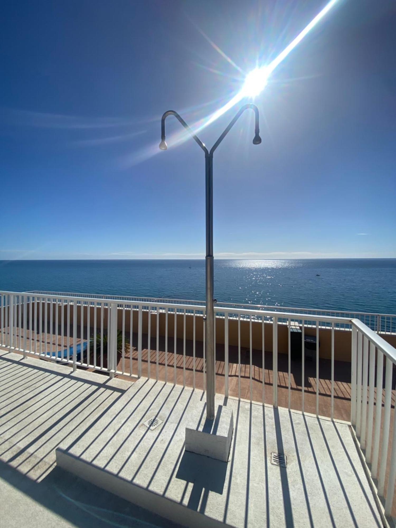 Marbella Beachfront Edificio Mayoral Primera Linea De Playa Y Centro Ciudad Con Barco Opcional Eksteriør bilde